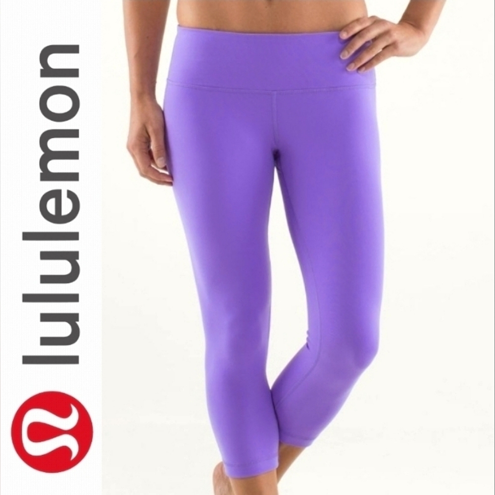Lululemon Wunder Under CropPower Purple EUC Size 6